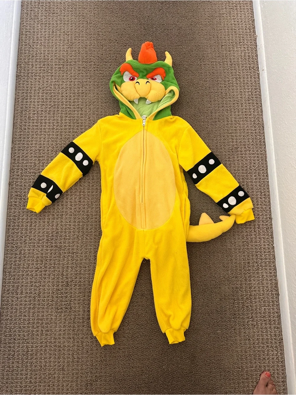 Kids fleece Bowser-Style One-Piece Costume Hoodie - size 110 (xs 4/5)
